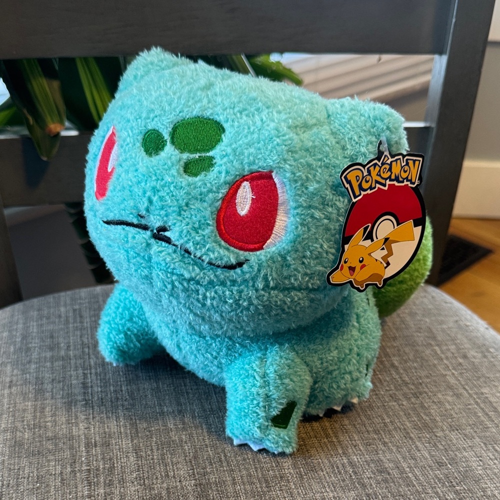 Pokémon Fuzzy Bulbasaur Plush